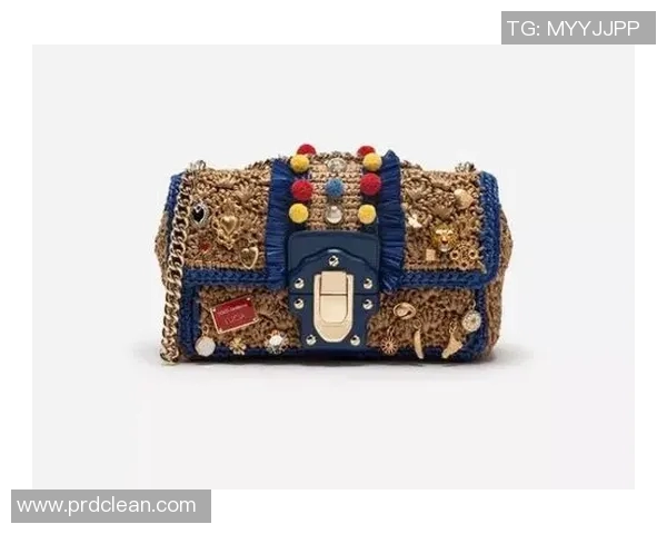 篮球包包明星闪耀赛场时尚潮流引领新风尚